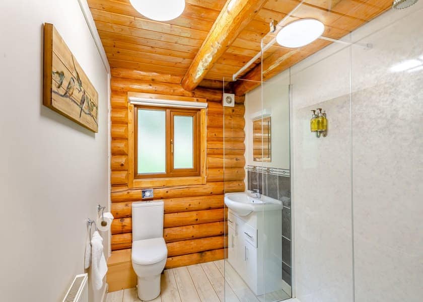 Superior Lodge - Black Hall Lodges, Knighton