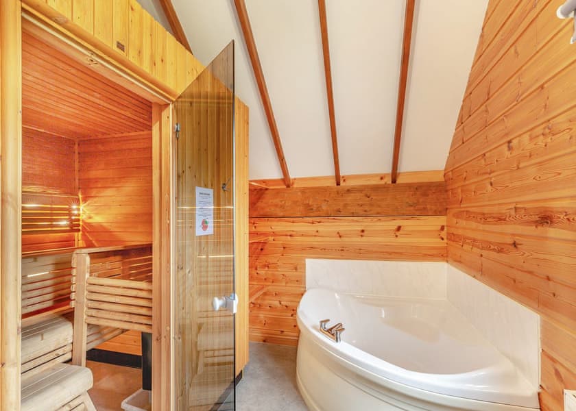Inari Lodge - Black Hall Lodges, Knighton