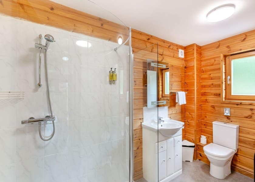 Inari Lodge - Black Hall Lodges, Knighton