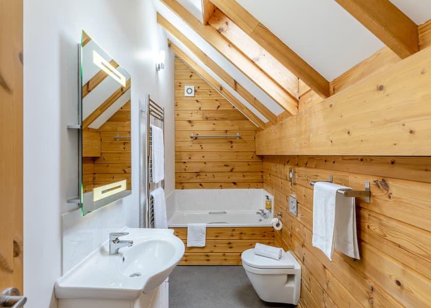 Helsinki Lodge - Black Hall Lodges, Knighton