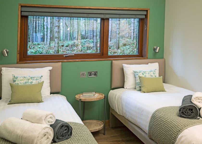 Typical | Golden Oak 4 - Blackwood Forest Lodges, Micheldever, Nr Winchester