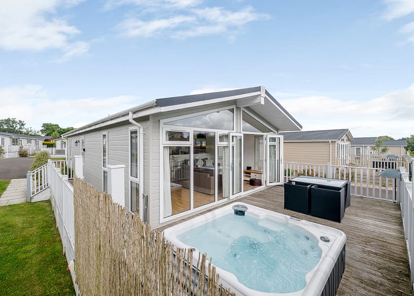 Premier spa lodge 2 - Hornbeam Lodge Escape, Honiton