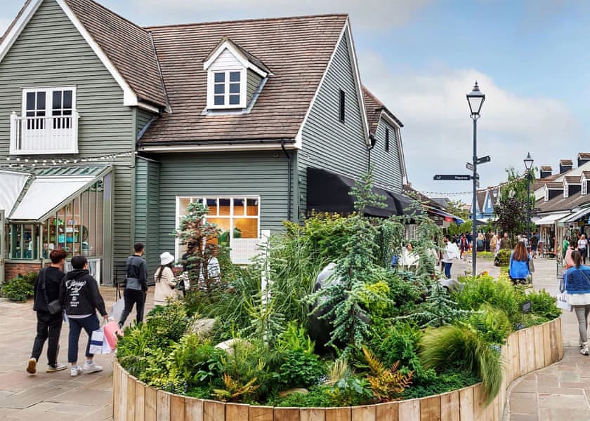 Bicester Village - Designer Outlet 20 miles from Bluewood Lodges | Bluewood Lodges, Cotswolds