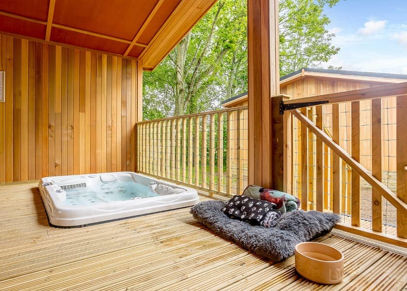 Campden Lodge - Bluewood Lodges, Cotswolds