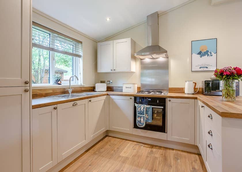 Campden Lodge - Bluewood Lodges, Cotswolds