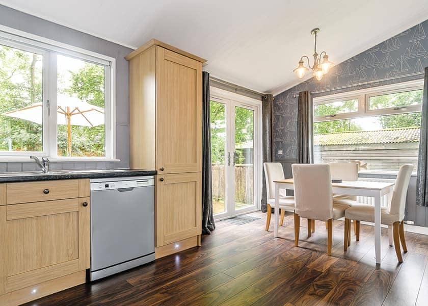 Woodstock Lodge 23 - Bluewood Lodges, Cotswolds