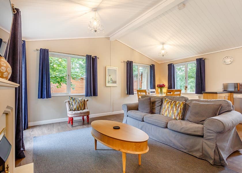 Churchill Lodge - Bluewood Lodges, Cotswolds