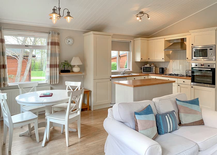 Norton Lodge Plus - Bluewood Lodges, Cotswolds