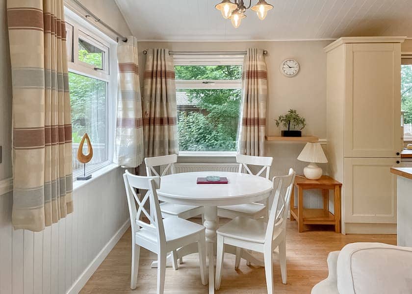 Norton Lodge Plus - Bluewood Lodges, Cotswolds