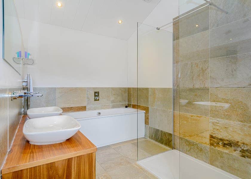 Norland - Bath Mill Lodge Retreat, Newton Saint Loe, Nr Bath