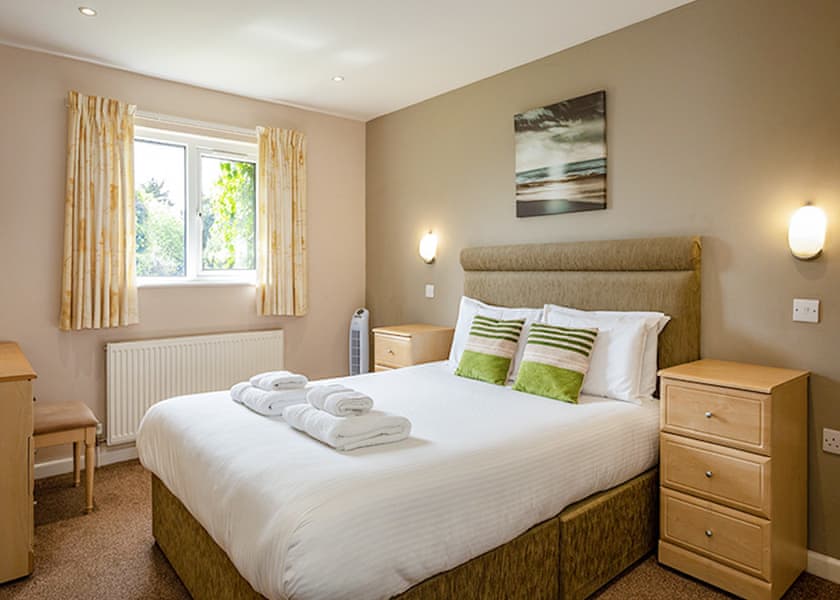 Bungalow 2 Pet Friendly - Bodmin Holiday Park, Bodmin