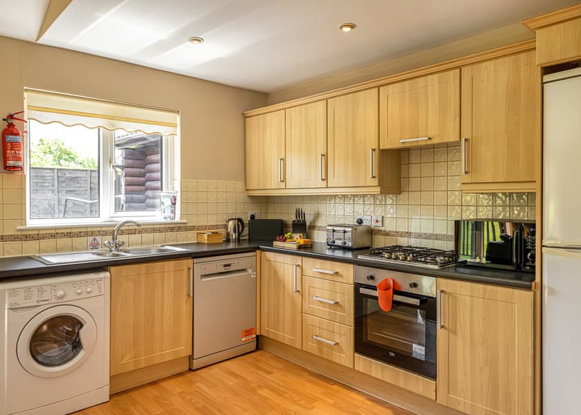 Bungalow 3 - Bodmin Holiday Park, Bodmin