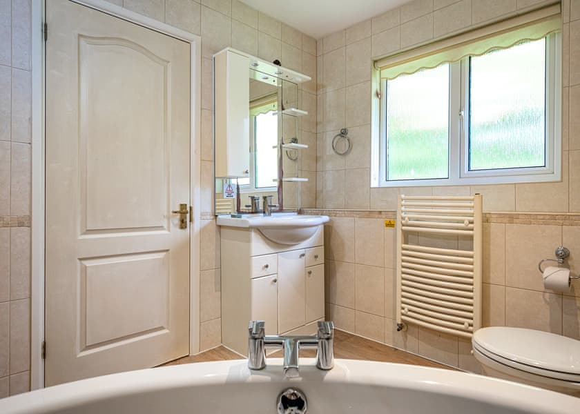 Bungalow 3 - Bodmin Holiday Park, Bodmin