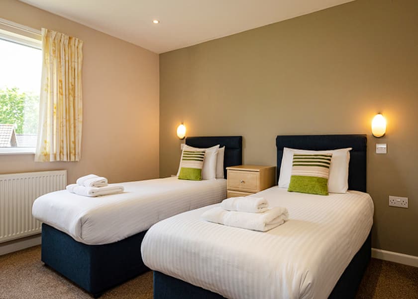 Bungalow 2 - Bodmin Holiday Park, Bodmin