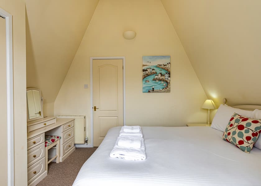 Villa 2 Pet Friendly Hot Tub - Bodmin Holiday Park, Bodmin