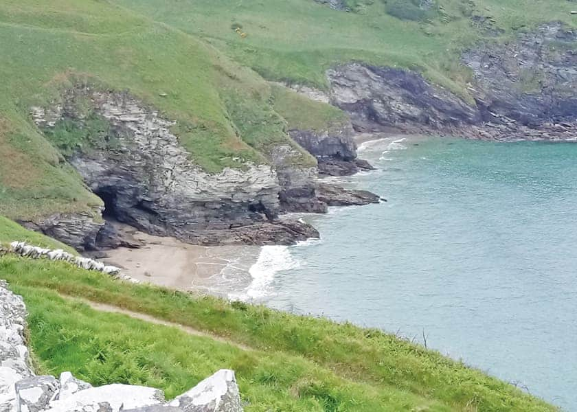 The park setting | Bossiney Bay, Tintagel