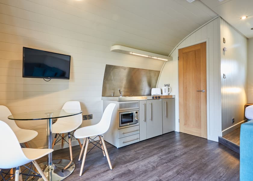Superior Glamping Pod (electric HT) - Braidhaugh Park, Crieff