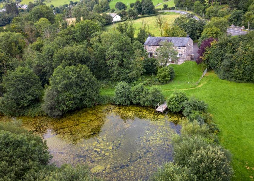 Pen-Y-Bont Cottage - Brecon Beacons Resort, Brecon Beacons National Park