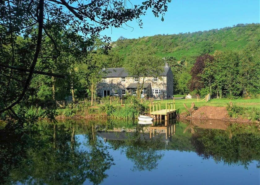 Pen-Y-Bont Cottage - Brecon Beacons Resort, Brecon Beacons National Park
