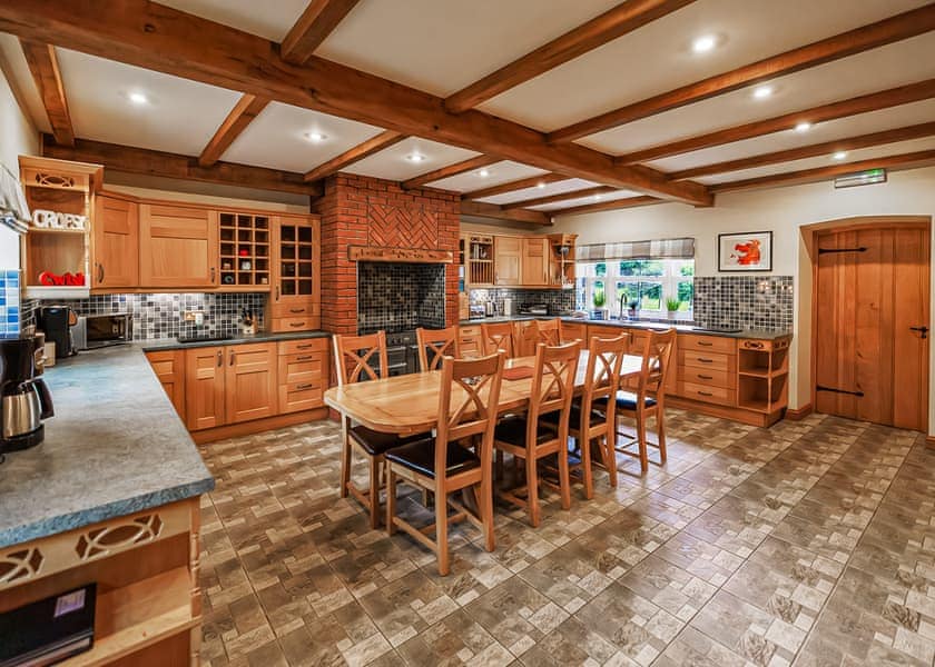 Pen-Y-Bont Cottage - Brecon Beacons Resort, Brecon Beacons National Park