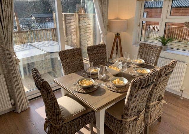 Typical | Comfort Plus Lodge Hot Tub 6 - Brokerswood Holiday Park, Westbury, nr Longleat