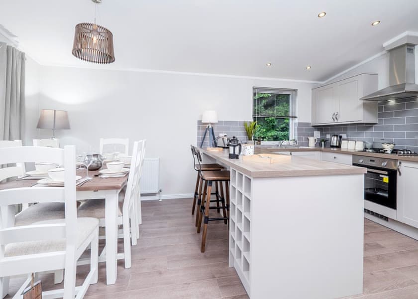 Typical | Superior Lodge Hot Tub 4 - Brokerswood Holiday Park, Westbury, nr Longleat