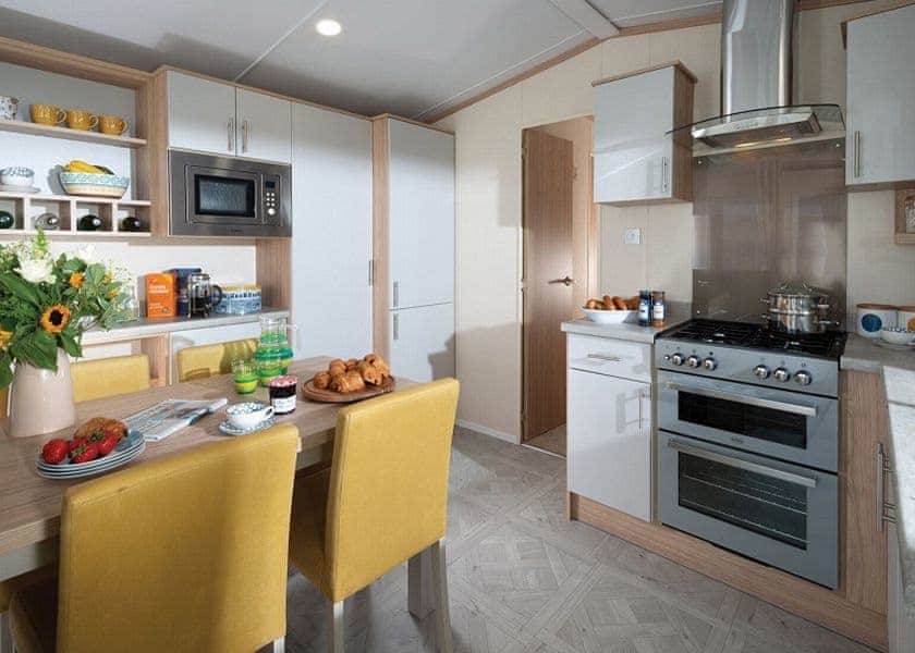 Comfort Plus Caravan 4 - Brokerswood Holiday Park, Westbury, nr Longleat