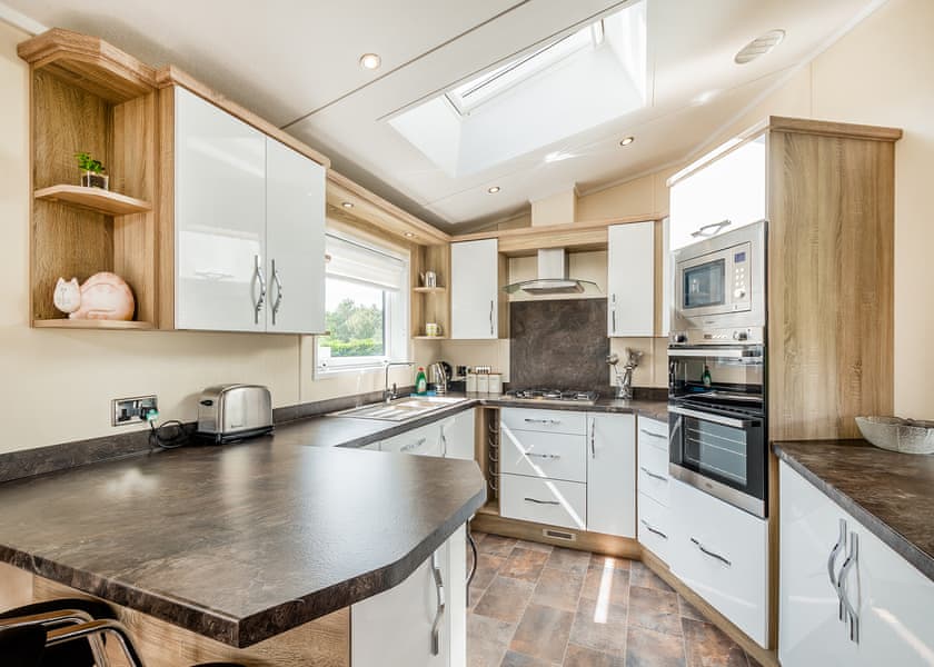 Hot Tub Lodge 3 - Brighouse Bay Holiday Park, Kirkcudbright