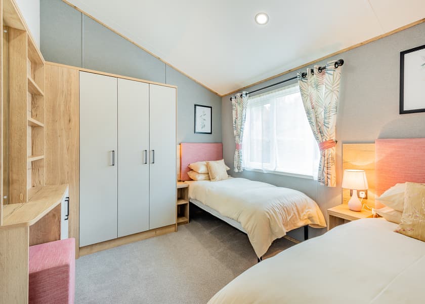 Hot Tub Lodge 3 Pet Friendly - Brighouse Bay Holiday Park, Kirkcudbright