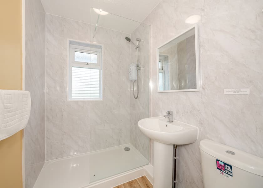 Silver 1 Bedroom Chalet - Brixham Holiday Park, Brixham, Torbay