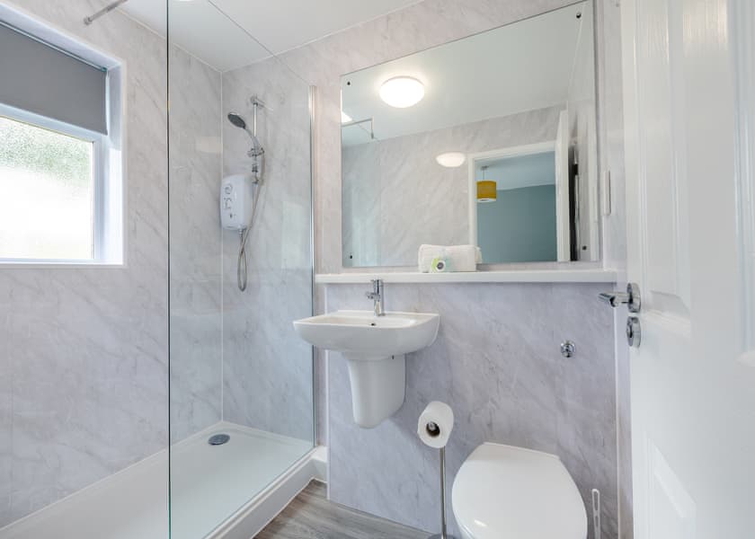 Platinum 3 Bedroom Chalet Pet - Brixham Holiday Park, Brixham, Torbay