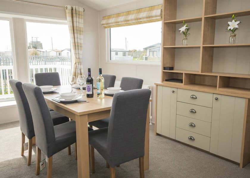 Platinum 3 Bedroom Lodge - Broadland Sands, Corton, Lowestoft