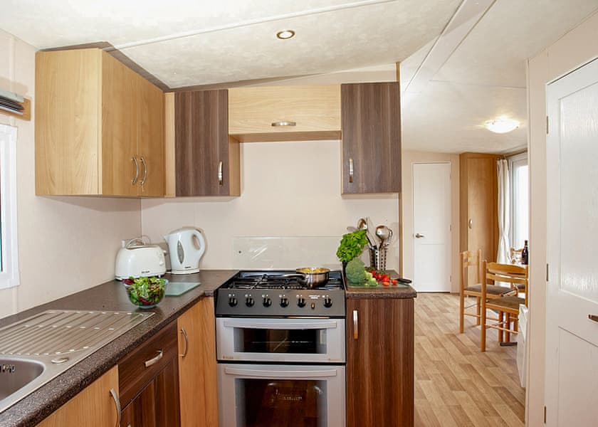 Silver 4 Caravan (Pet Friendly) - Broadland Sands, Corton, Lowestoft