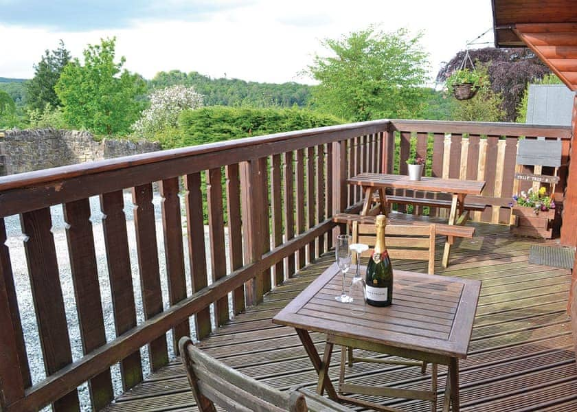 Holly Tree Lodge (ref LP8746) in Bron-y-Garth, Oswestry | Hoseasons