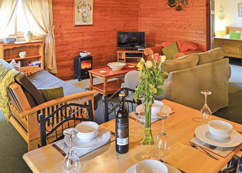 Holly Tree Lodge - Brookside Leisure Park, Bron-y-Garth, Oswestry