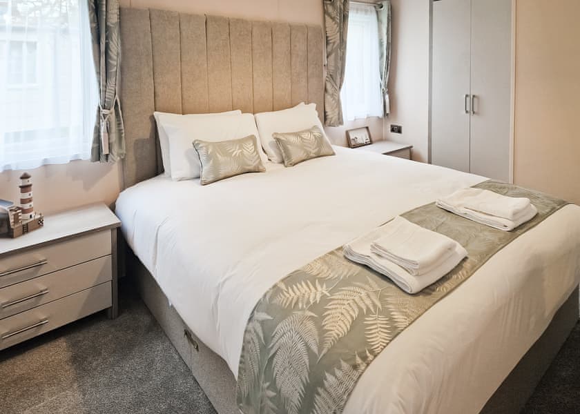 Platinum 2 Bed - Brightlingsea Holiday Park, Brightlingsea