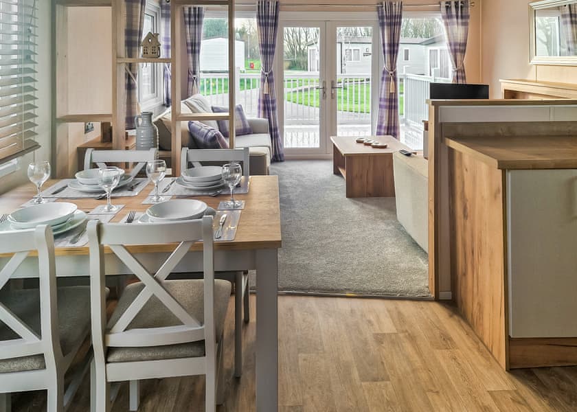 Silver 2 Bed - Brightlingsea Holiday Park, Brightlingsea