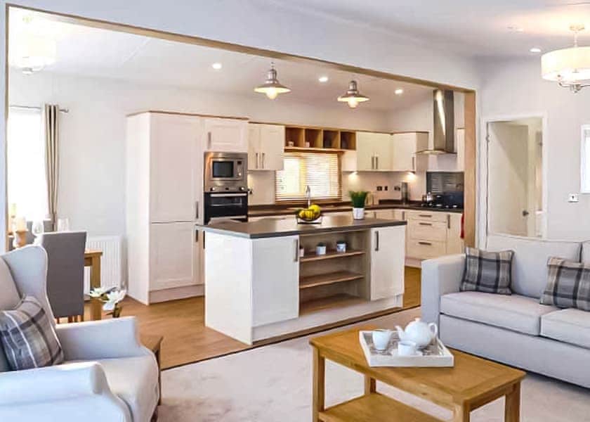 Indulgent 4 Berth Lodge (Pet) - Bude Holiday Resort, Bude