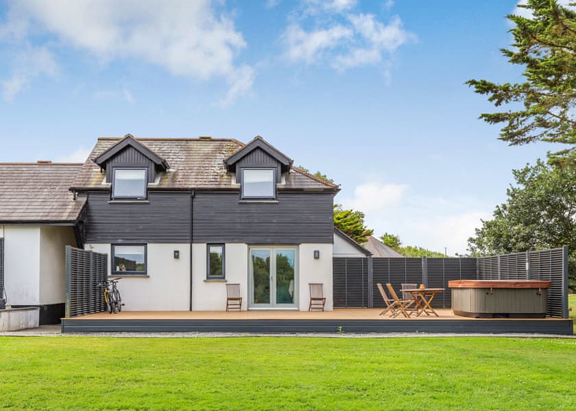 Summerleaze Garden Cottage 3 Spa - Bude Coastal Resort, Stratton, Nr Bude