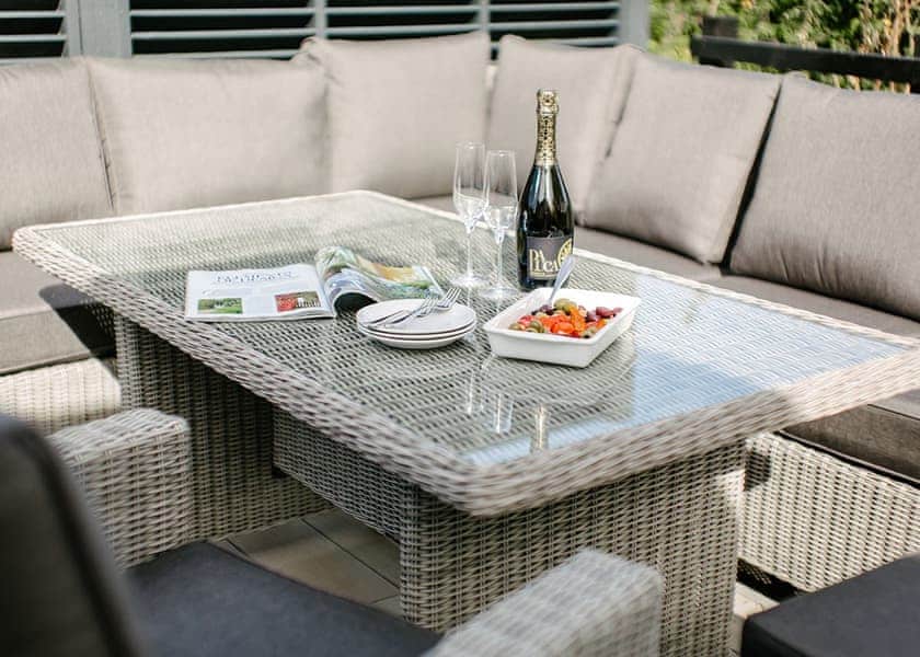 Cornish Lodge Spa - Bude Coastal Resort, Stratton, Nr Bude