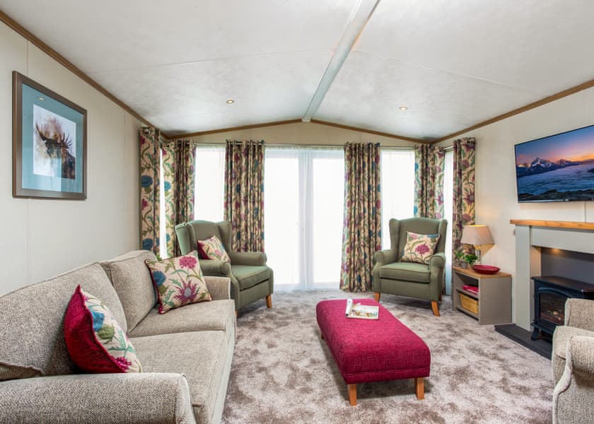 Thistle Lodge (Pet) - Benview Lodges, Nr Kintore