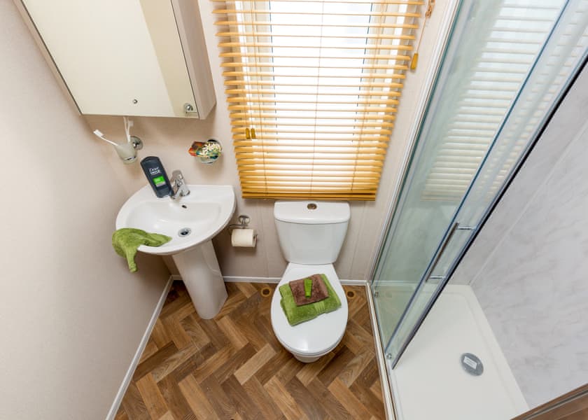 Thistle Lodge (Pet) - Benview Lodges, Nr Kintore