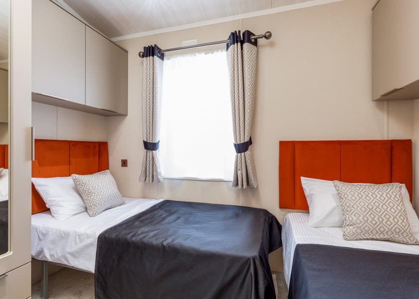 Balmoral Lodge Spa - Benview Lodges, Nr Kintore