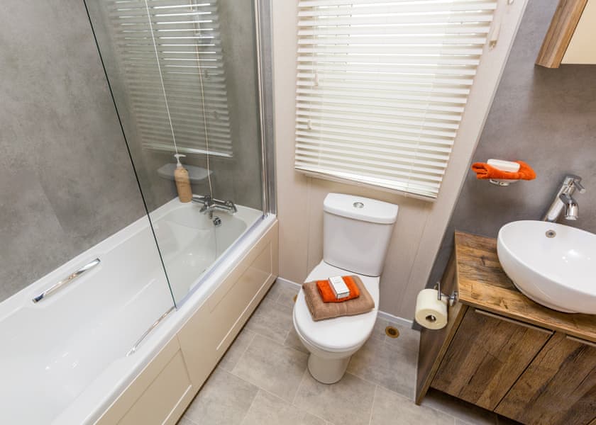 Balmoral Lodge Spa - Benview Lodges, Nr Kintore