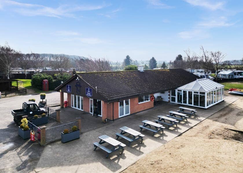 Bosworth Lakeside Lodges, Market Bosworth, near Nuneaton