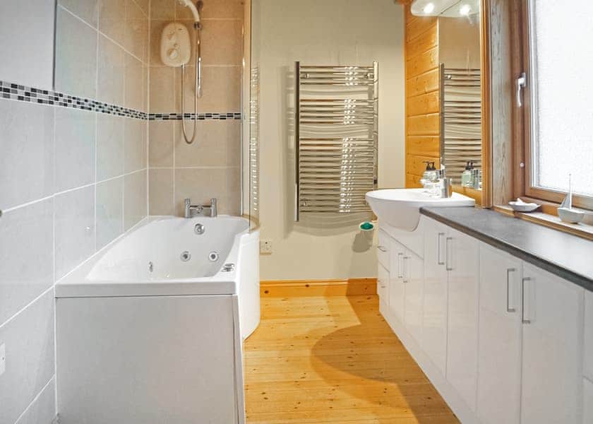 Bassets - Caddy’s Corner Lodges, Carnmenellis, Nr Falmouth