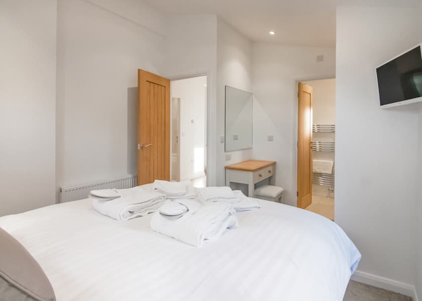 Tresco - Caddy’s Corner Lodges, Carnmenellis, Nr Falmouth