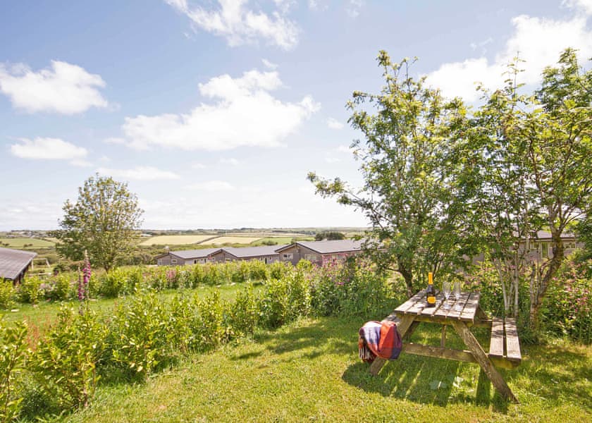 Gylly - Caddy’s Corner Lodges, Carnmenellis, Nr Falmouth