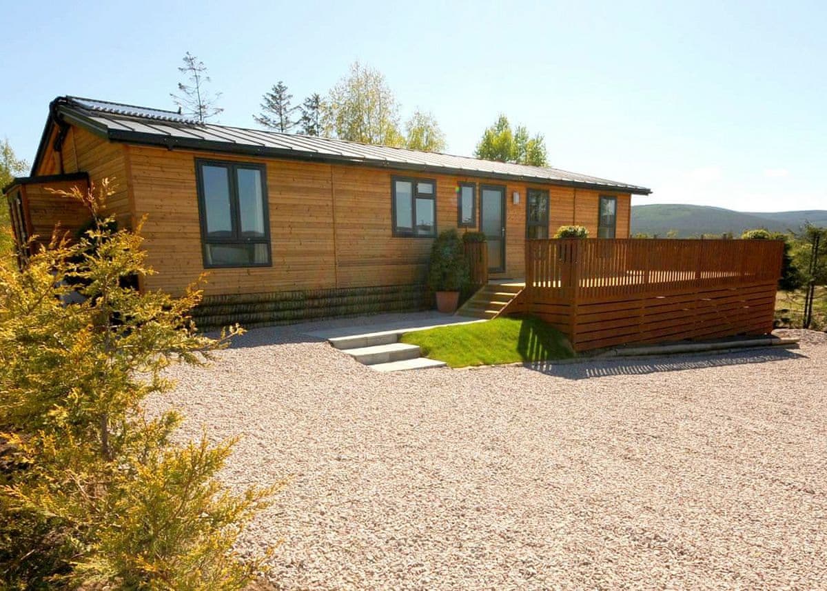 Castlewood Lodges - Image 1