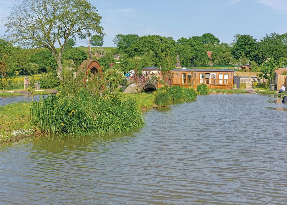 Caistor Lakes Lodges - Holiday Lodge in Central England - Image 3